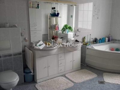 Eladó családi ház Újlengyel