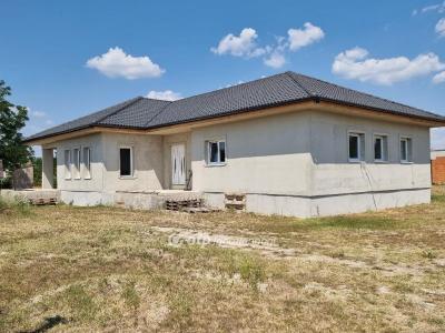 Eladó családi ház Dabas