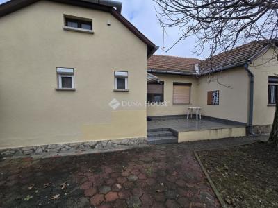 Eladó családi ház Pécs