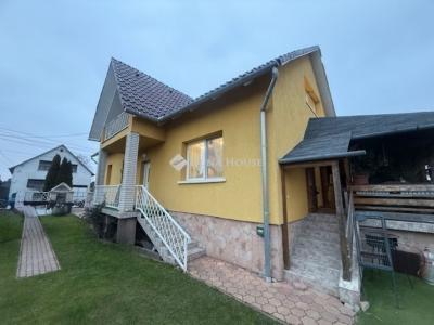 Eladó családi ház Vecsés
