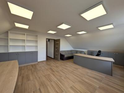 Eladó utcai bejáratú üzlethelység Miskolc