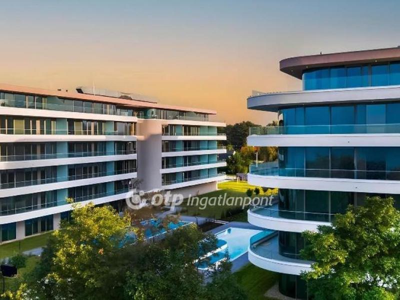 Eladó lakás Siófok