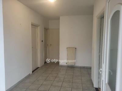 Eladó családi ház Jászfényszaru