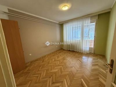 Eladó lakás Kecskemét