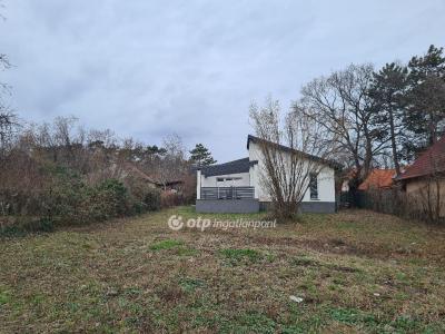 Eladó ikerház Érd