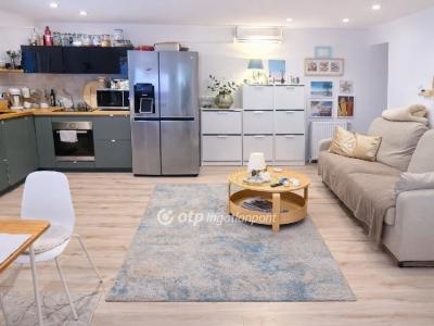 Eladó lakás Halásztelek