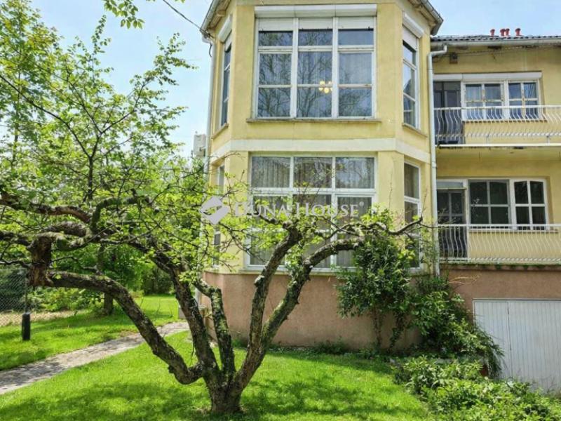 Eladó családi ház Budapest