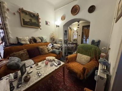 Eladó családi ház Budapest