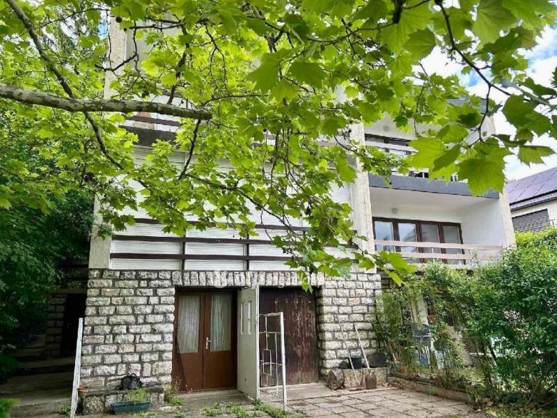 Eladó családi ház Tihany