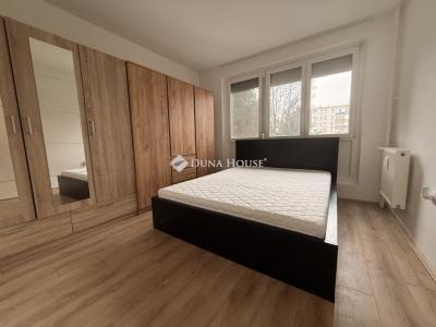 Eladó lakás Pécs