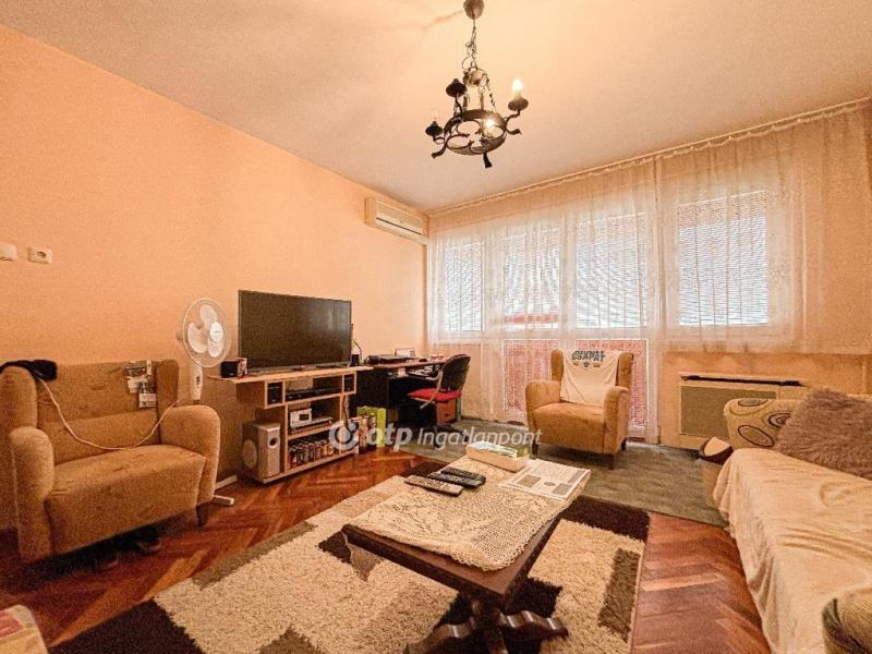 Eladó lakás Siófok