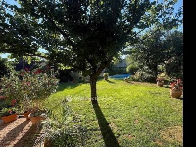 Eladó családi ház Budapest