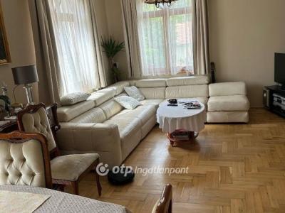 Eladó családi ház Budapest