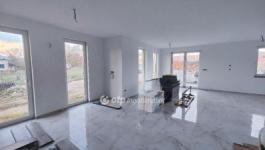 Eladó családi ház Gyenesdiás