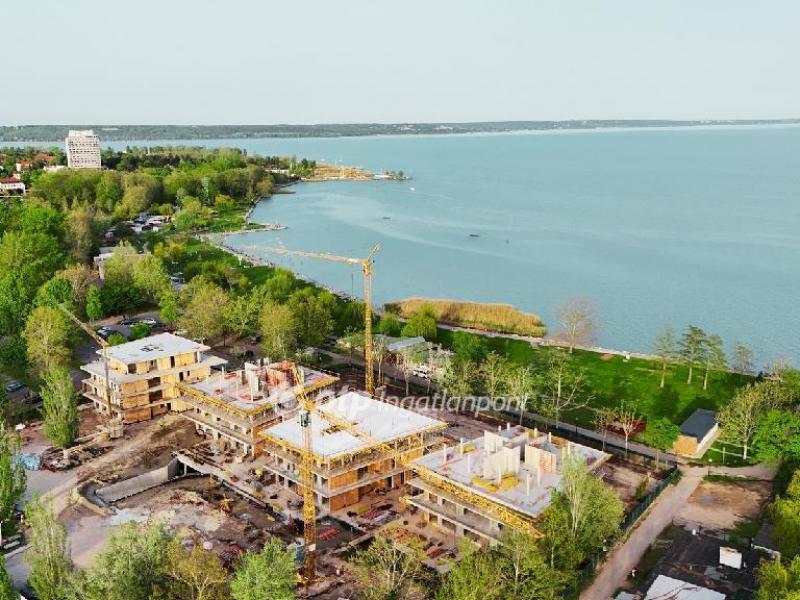 Eladó nyaraló Balatonalmádi
