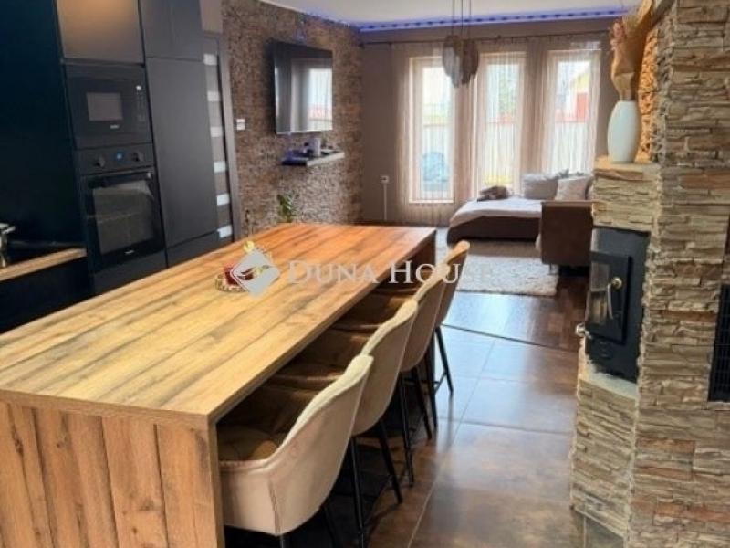 Eladó családi ház Albertirsa