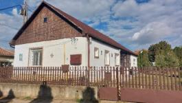 Eladó családi ház Isaszeg