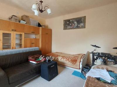 Eladó családi ház Isaszeg