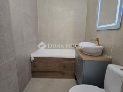 Eladó lakás Pécs
