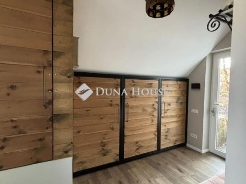 Eladó családi ház Pécs