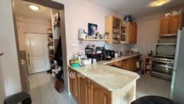 Eladó lakás Téglás