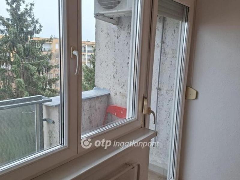 Eladó lakás Hajdúböszörmény