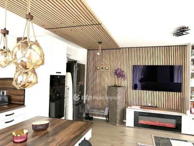 Eladó lakás Siófok