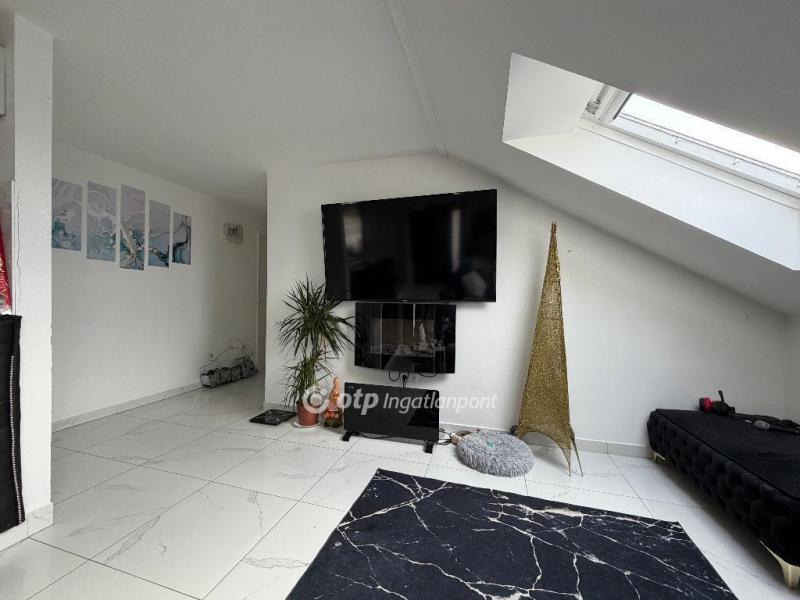 Eladó családi ház Szigethalom