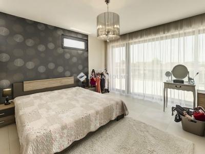 Eladó családi ház Dabas