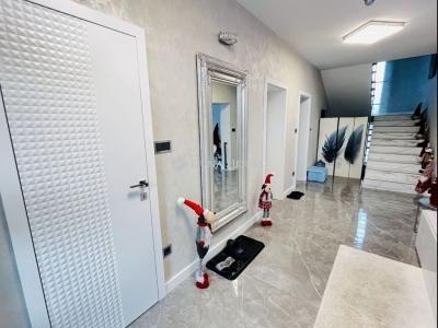 Eladó családi ház Biatorbágy