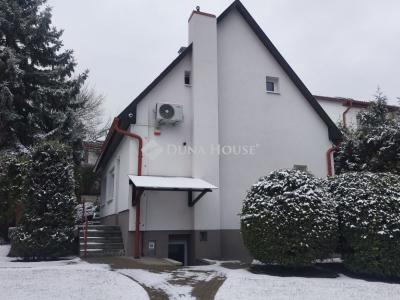 Kiadó családi ház Budapest