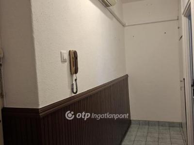 Eladó lakás Hajdúböszörmény