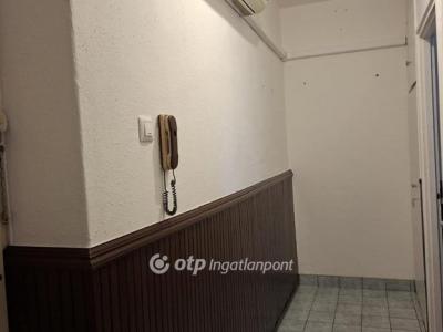 Eladó lakás Hajdúböszörmény