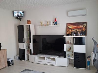 Eladó családi ház Adony