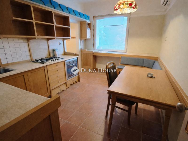 Eladó családi ház Tápiószecső