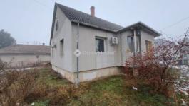 Eladó családi ház Tápiószecső