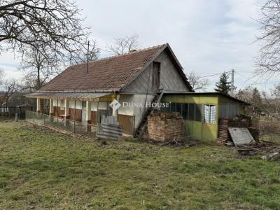 Eladó családi ház Kóka