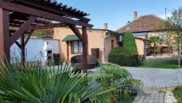 Eladó családi ház Hatvan