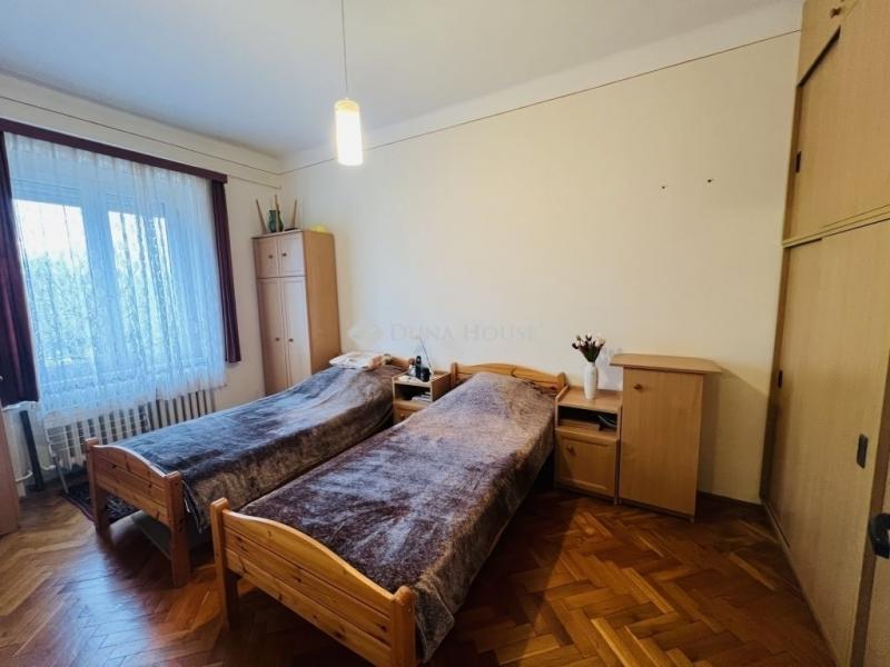 Eladó lakás Dunaújváros