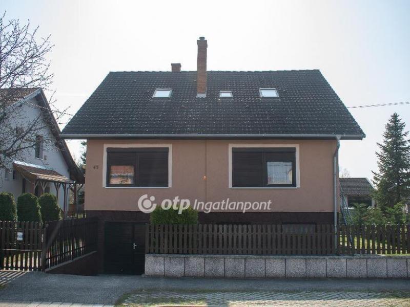 Eladó családi ház Győr