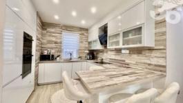 Eladó családi ház Kecskemét