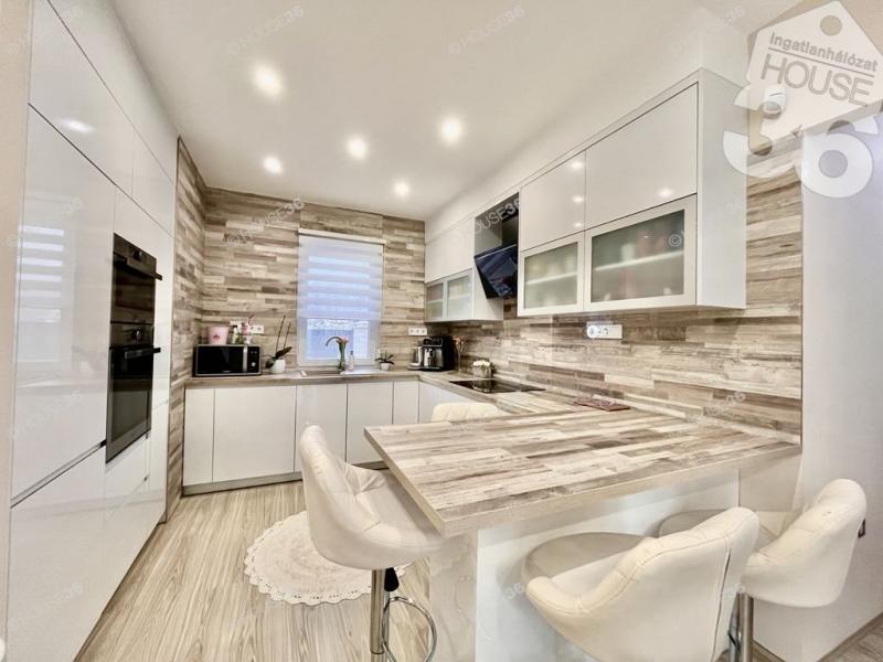 Eladó családi ház Kecskemét