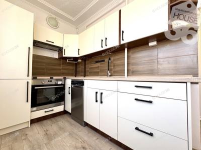 Eladó lakás Kecskemét