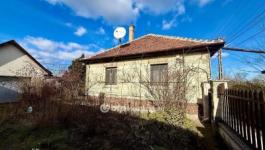 Eladó családi ház Cegléd