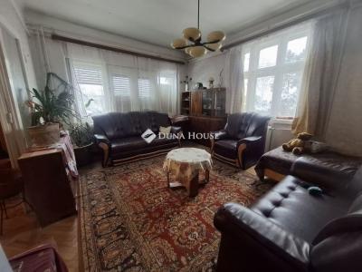 Eladó családi ház Budapest
