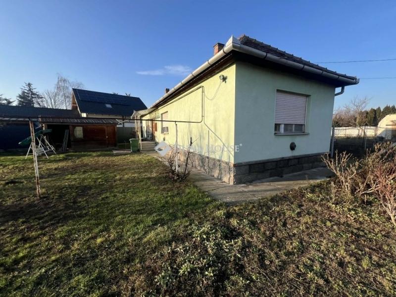 Eladó családi ház Jászberény