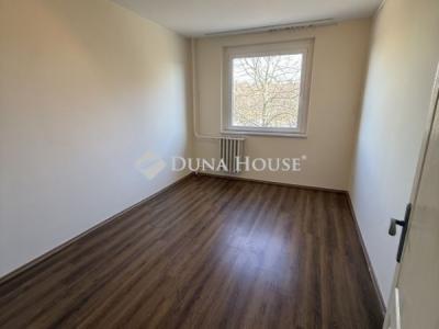Eladó lakás Ajka