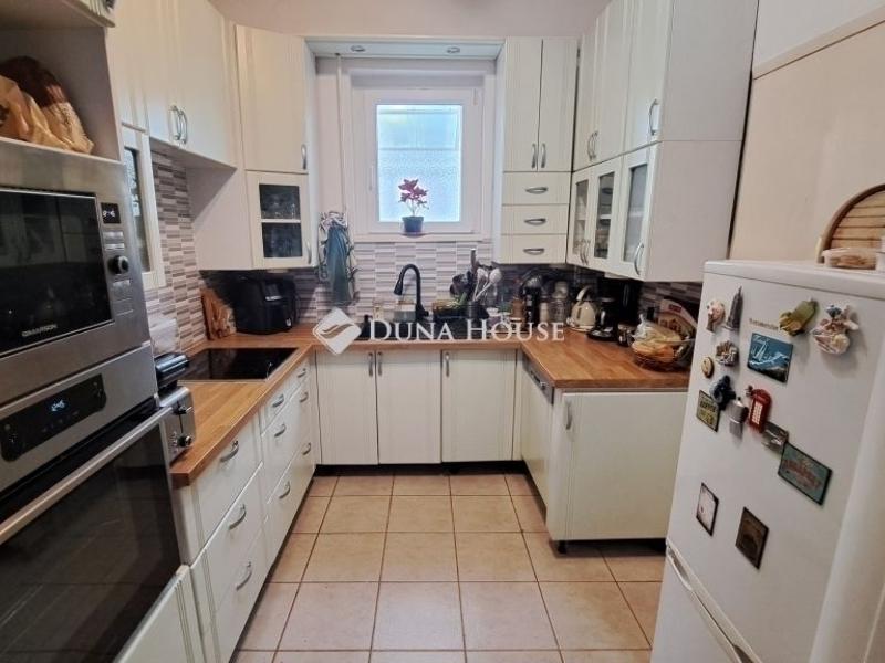 Eladó házrész Vecsés