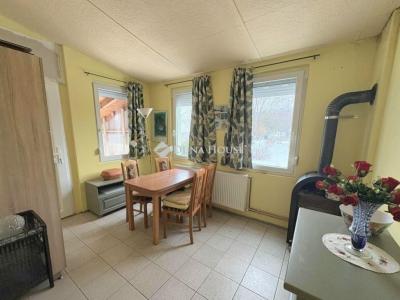 Eladó családi ház Úri