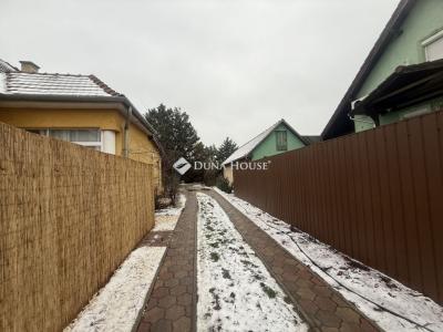 Eladó házrész Vecsés